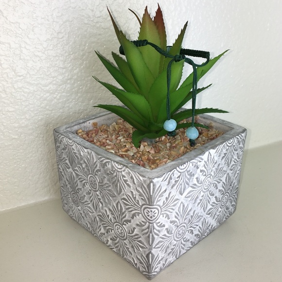 Handmade Chinese Knotting Bracelet W/ Glass Beads - Picture 4 of 8